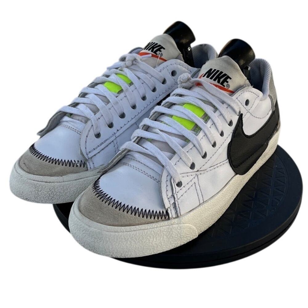 Womens Nike Blazer Low 77 Jumbo DQ1470-101 Leather Athletic Sneaker SZ 9 White